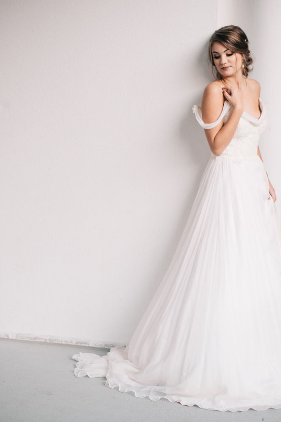 Off shoulder wedding dress