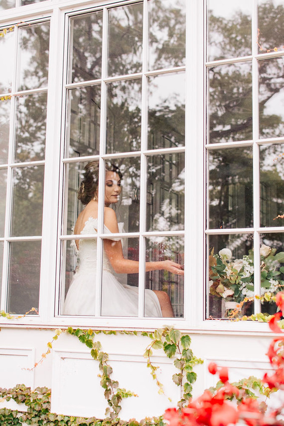 Soft, romantic watercolor inspired fall wedding ideas