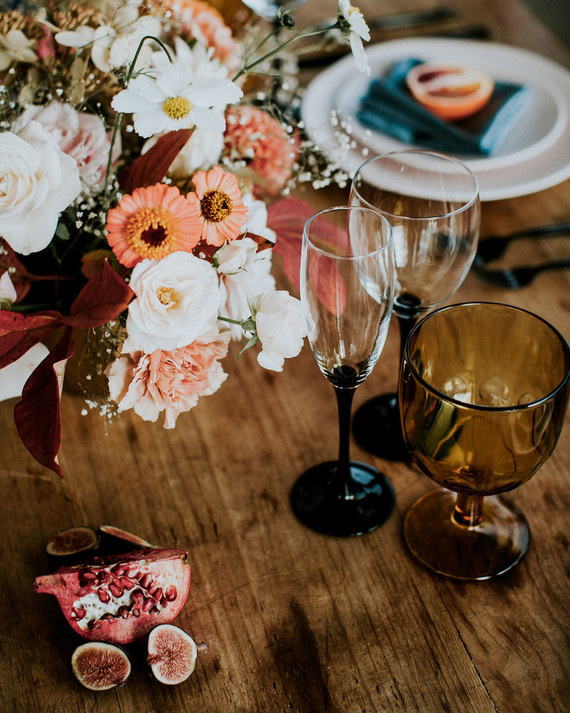 Colorful fall tablescape ideas