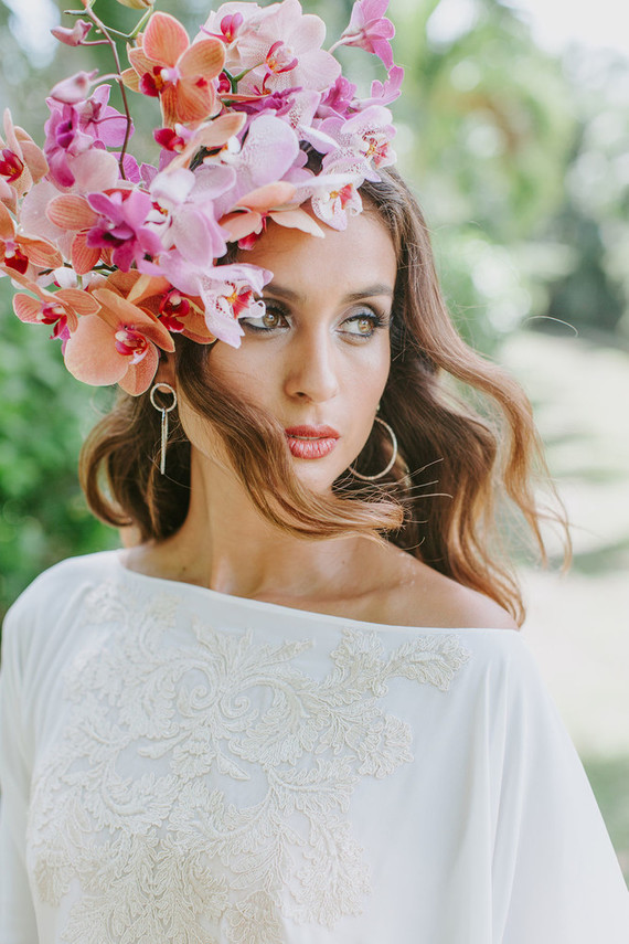 Tropical bridal headpiece with orchids