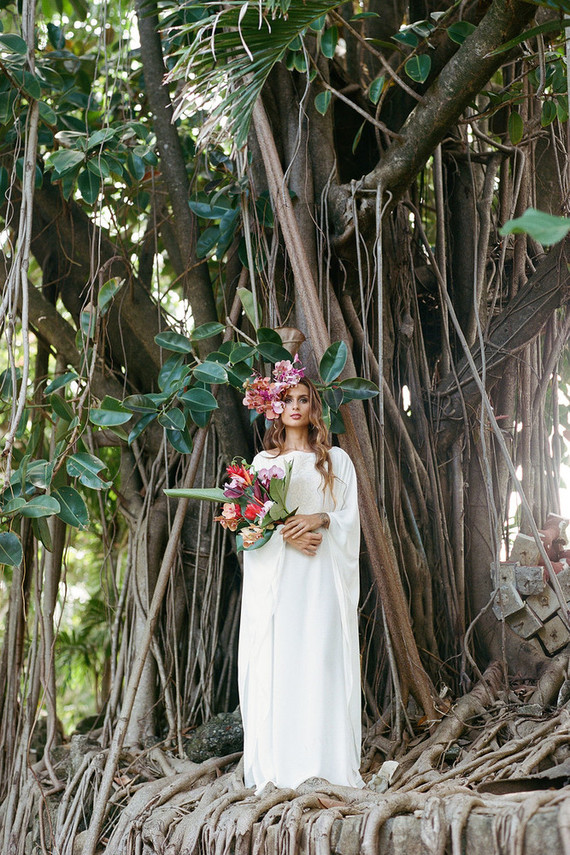 Bridal portrait in Costa Rica