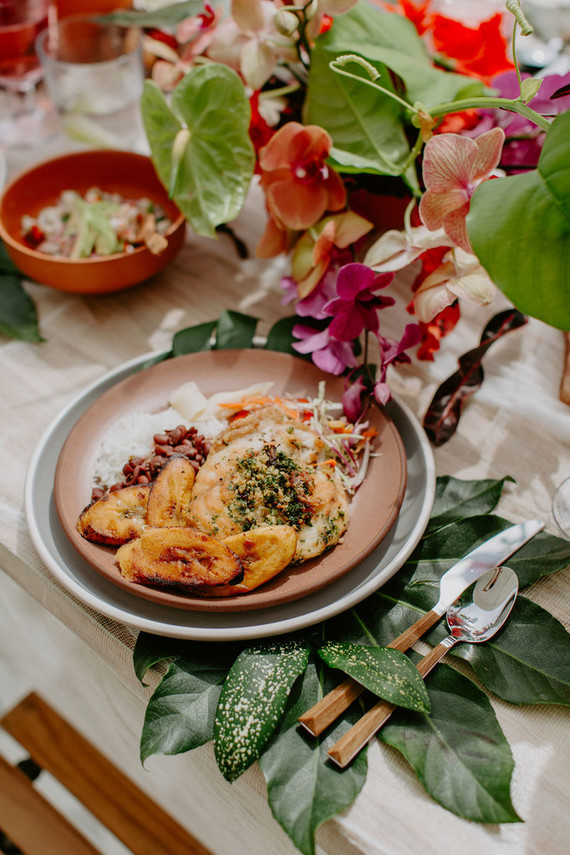 Tropical place settings