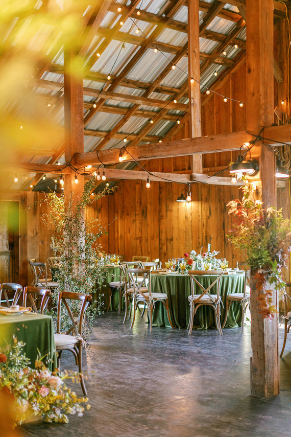 fall barn reception decor
