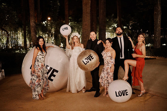 modern wedding decor