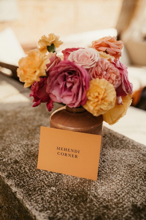 Mehendi table