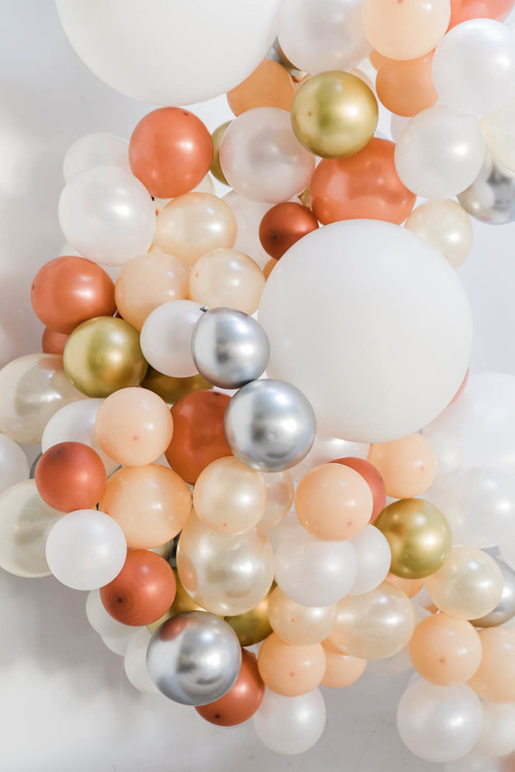 baby shower baloon arch