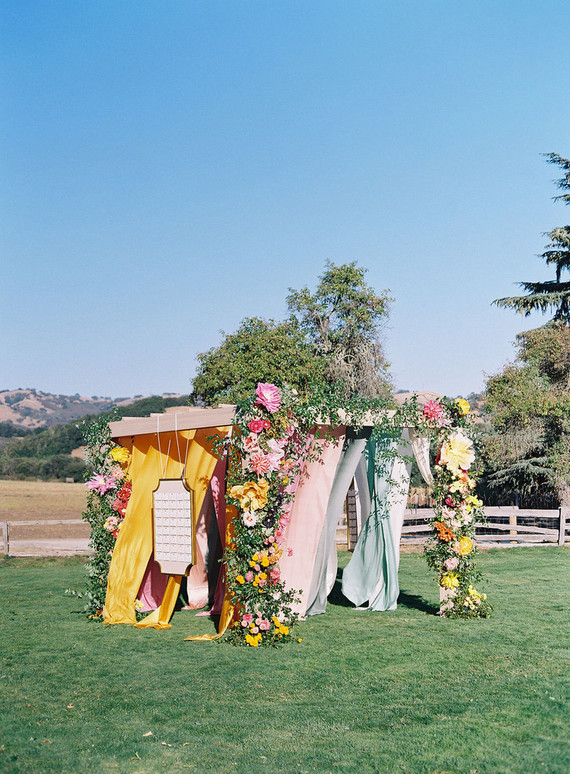 Gorgeous peony seating chart