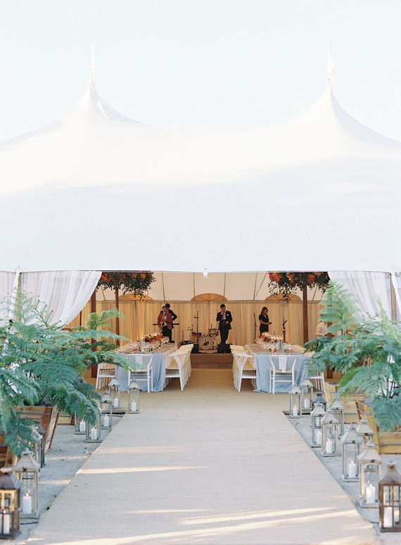Elegent tented reception