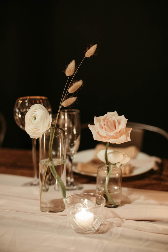 modern minimal wedding decor