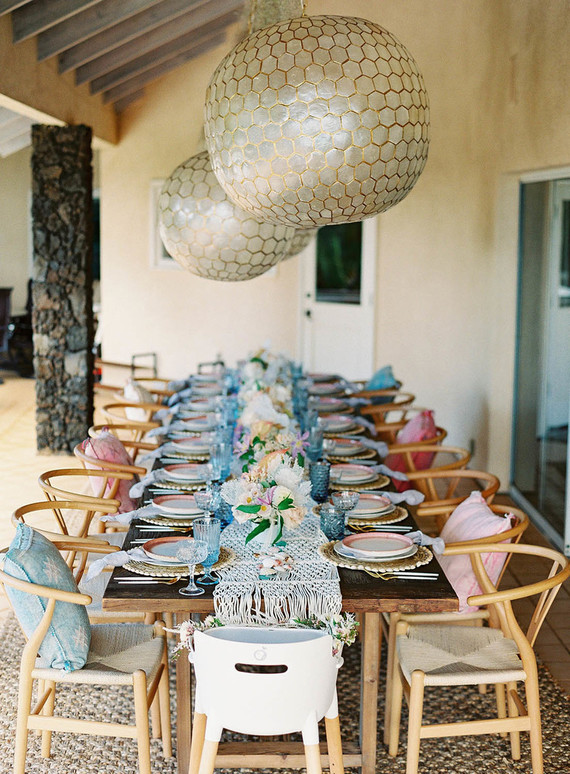 pink + blue tablescape