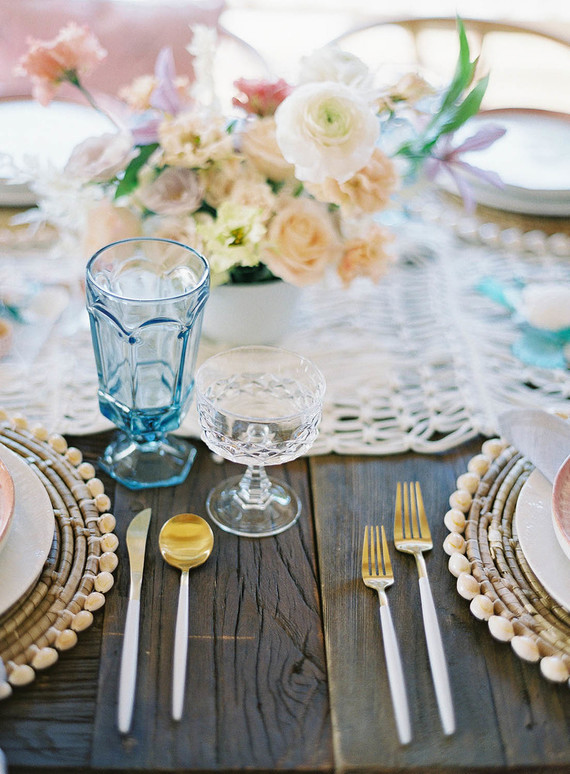 pink + blue tablescape