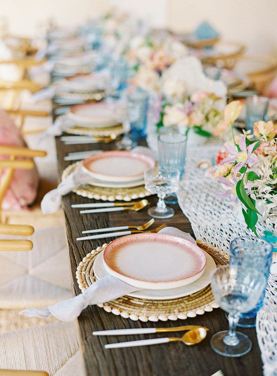 pink + blue tablescape