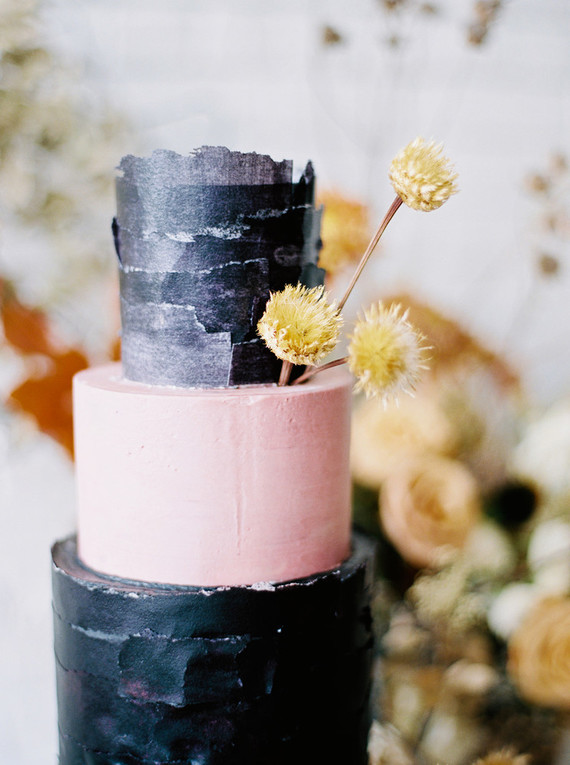 soft fall wedding cake