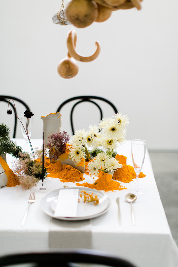 How to style a modern art gallery wedding Inspiration