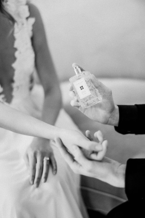 perfume wedding favors