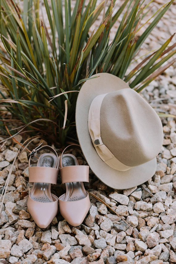 neutral wedding accessories