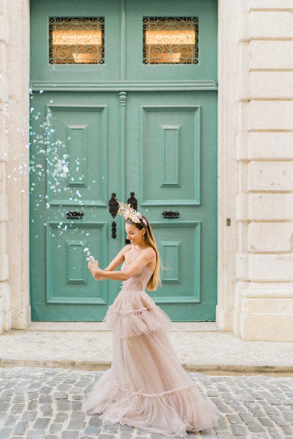 bride confetti Inspiration