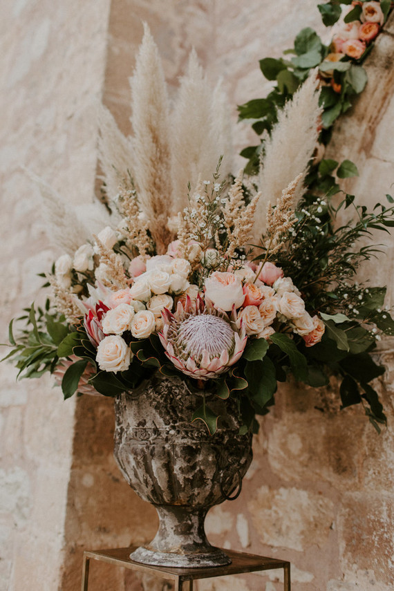 king protea and pampas grass