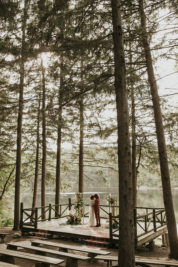 Fall Cedar Lakes estate wedding
