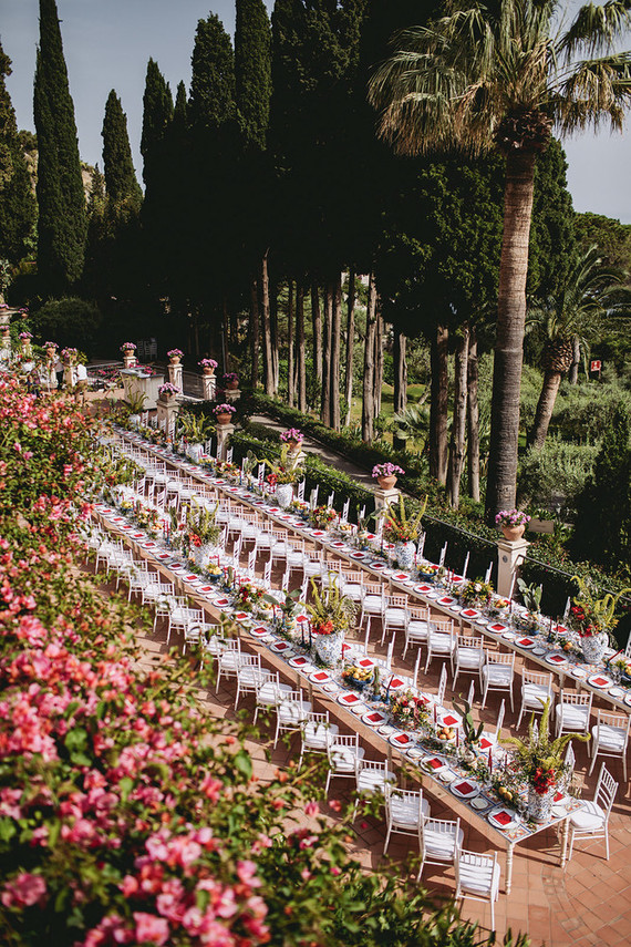 Red and white tablescape for Italian wedding