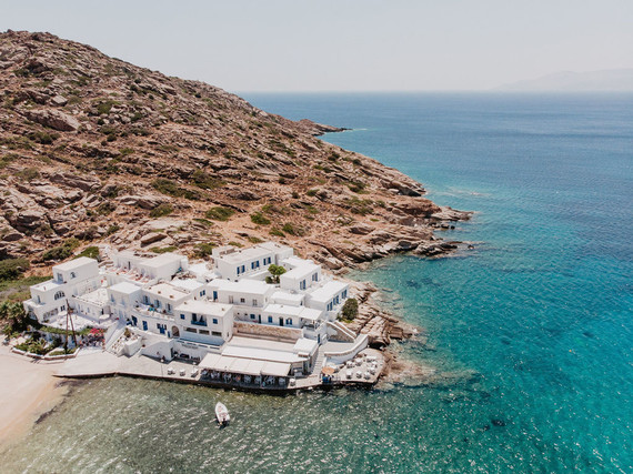 Destination wedding in Greece