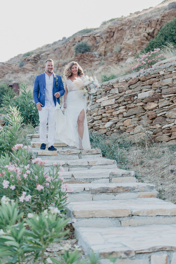 Cliffside wedding in Greece