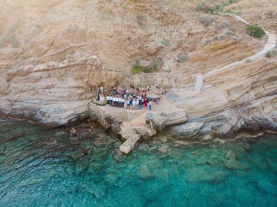 Cliffside wedding in Greece