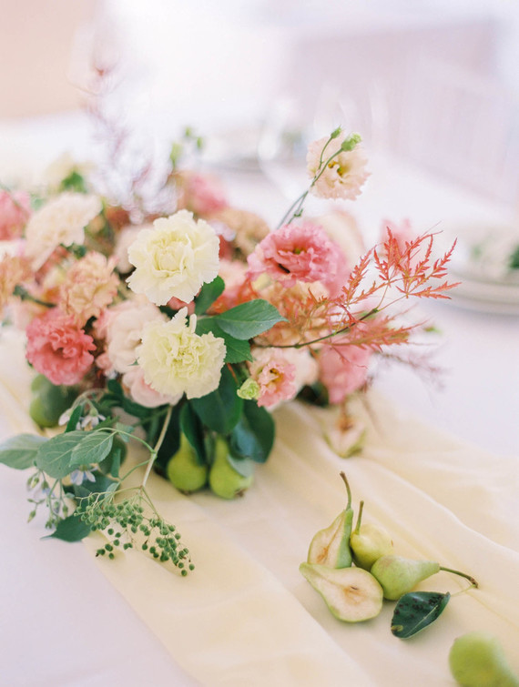 spring wedding flowers