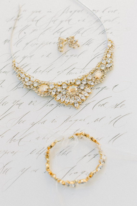 gold bridal jewelry