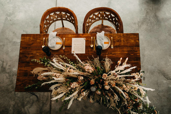 boho sweetheart table for wedding
