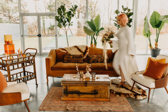 modern desert inspired wedding