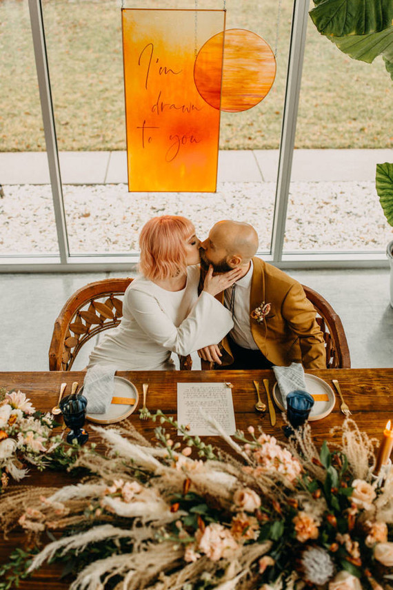 modern desert inspired wedding