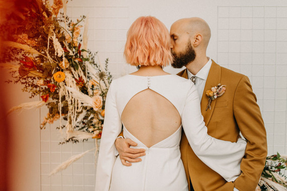 modern desert inspired wedding