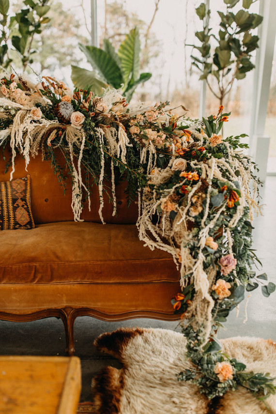 modern desert inspired wedding