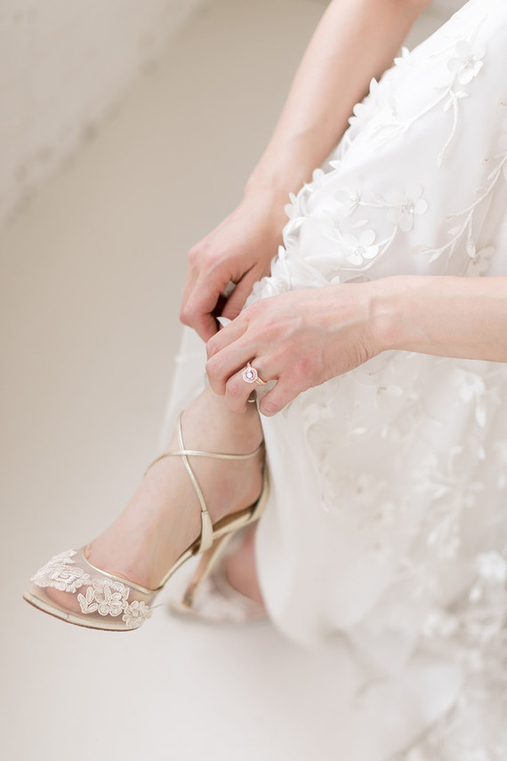 delicate wedding details