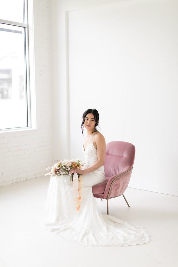 Minimalist bridal fashion