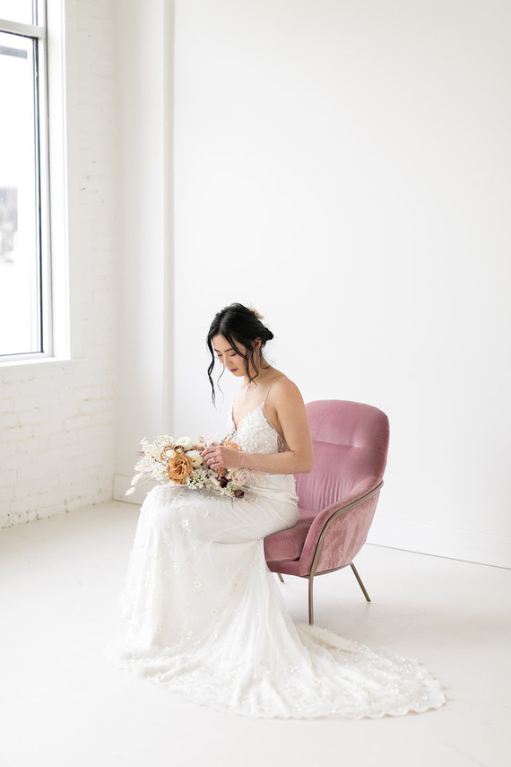 Minimalist bridal fashion