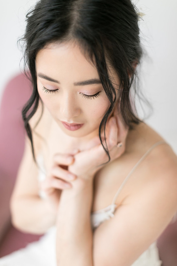 Minimalist bridal fashion