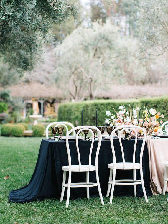 duo tone color block wedding inspiration