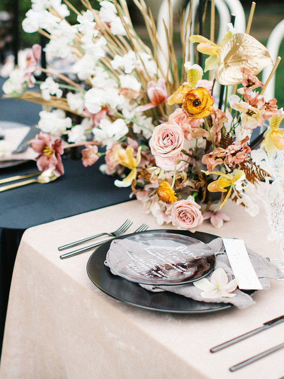black place setting for wedding