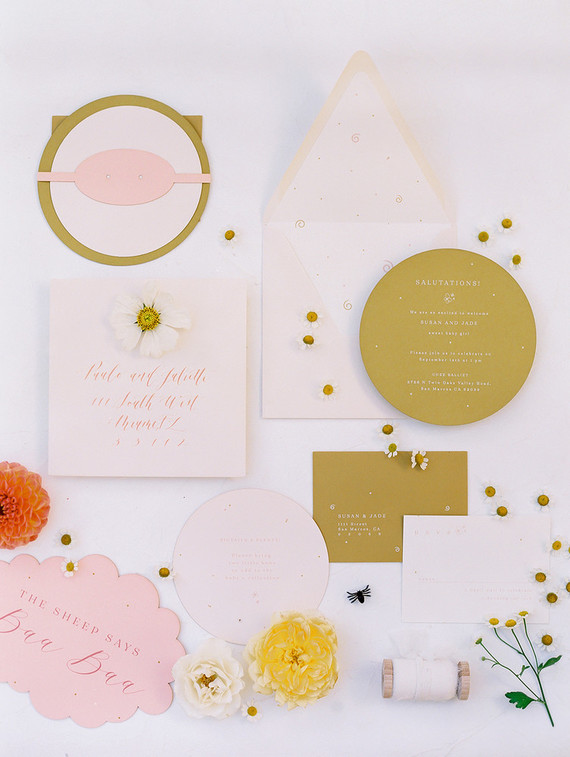 Charlotte's Web themed baby shower invitations