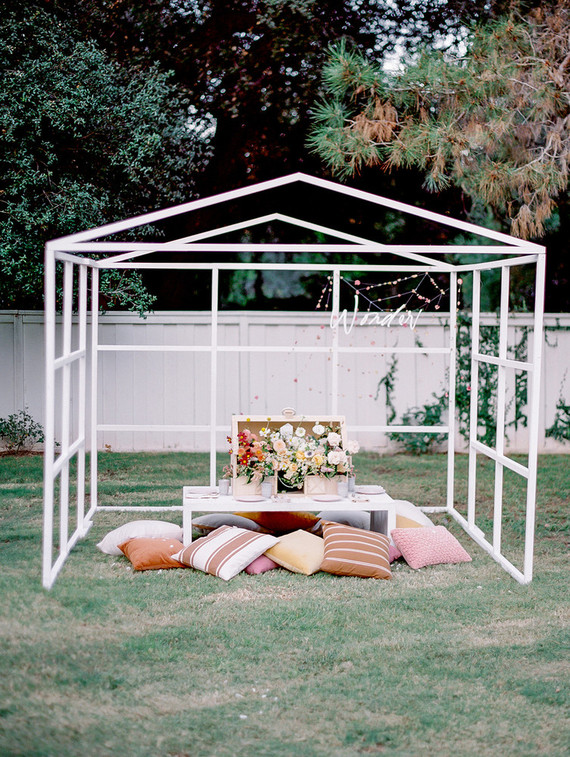 Charlotte's Web themed spring baby shower