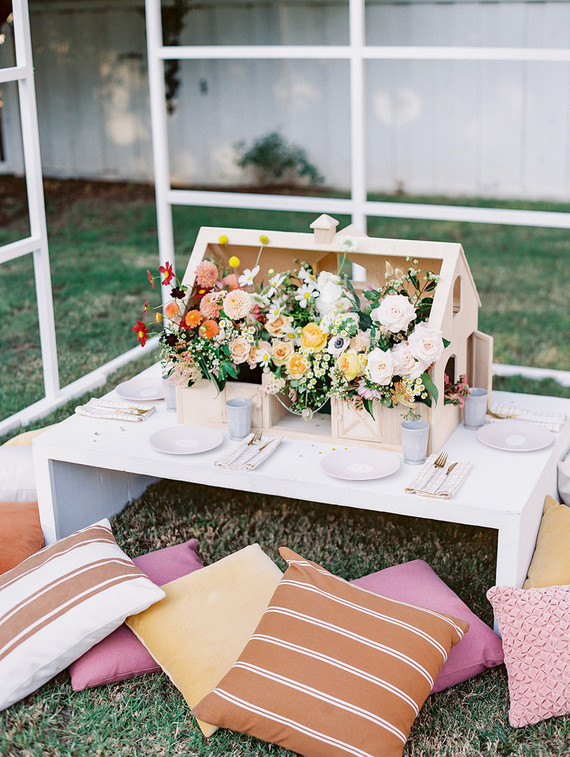 Charlotte's Web themed spring baby shower