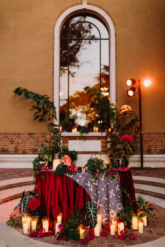 dramatic candlelit sweetheart table Inspiration