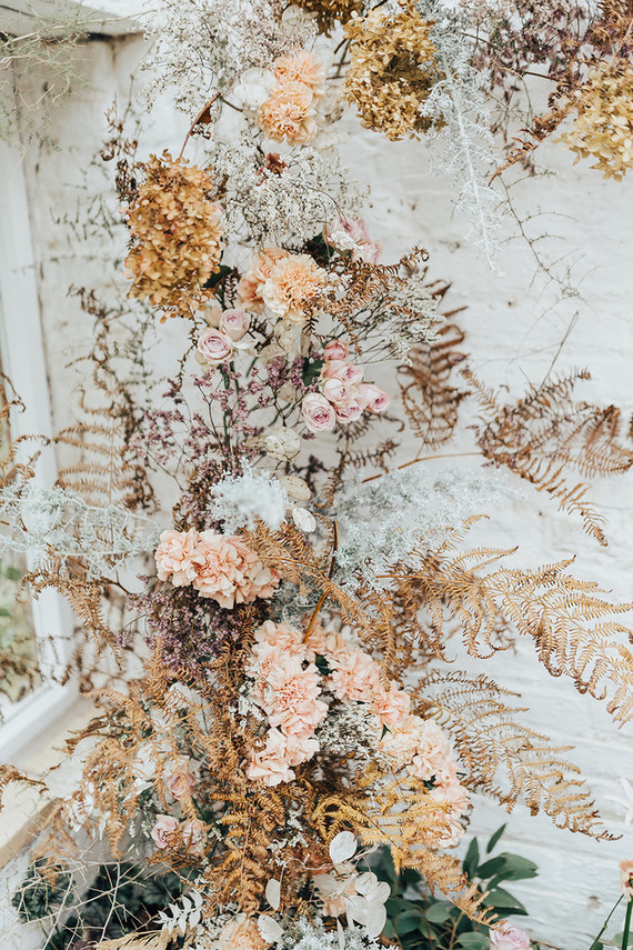 dried floral installation Inspiration