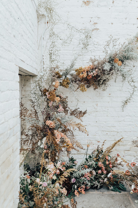dried floral installation Inspiration