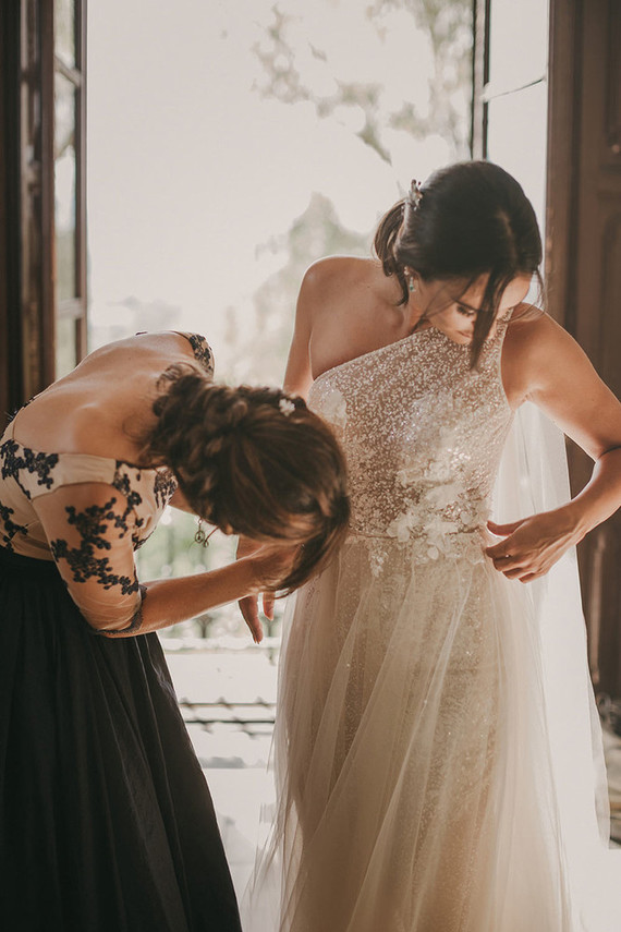 bride getting ready