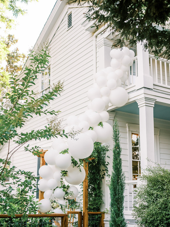 Balloon installation