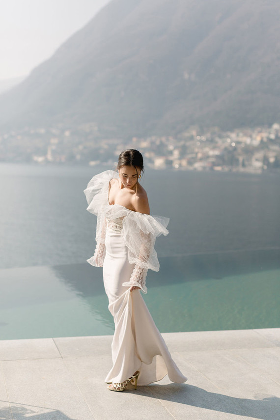 Ruffled wedding dress