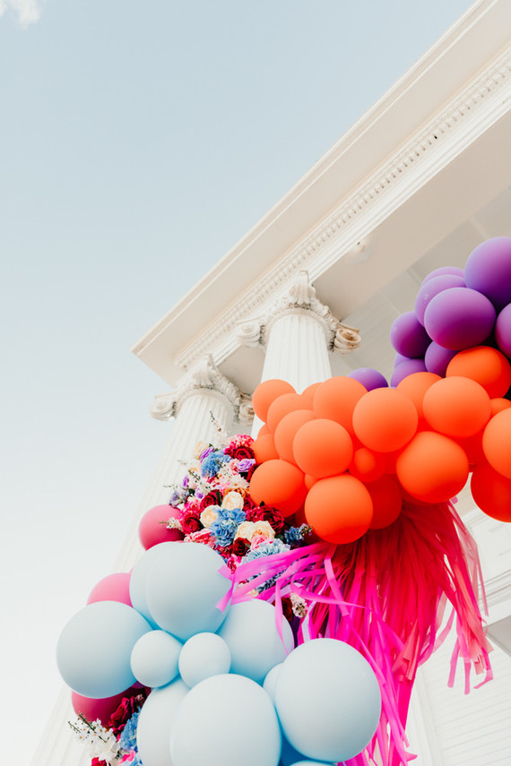 balloon installation for a kids birthday party